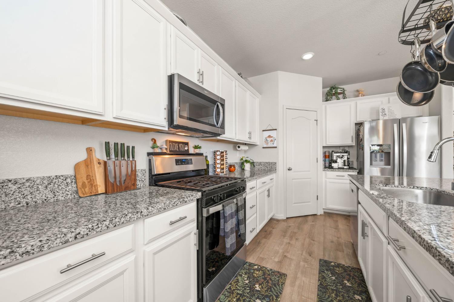 1308 Valley Oak Drive Winters CA 95694