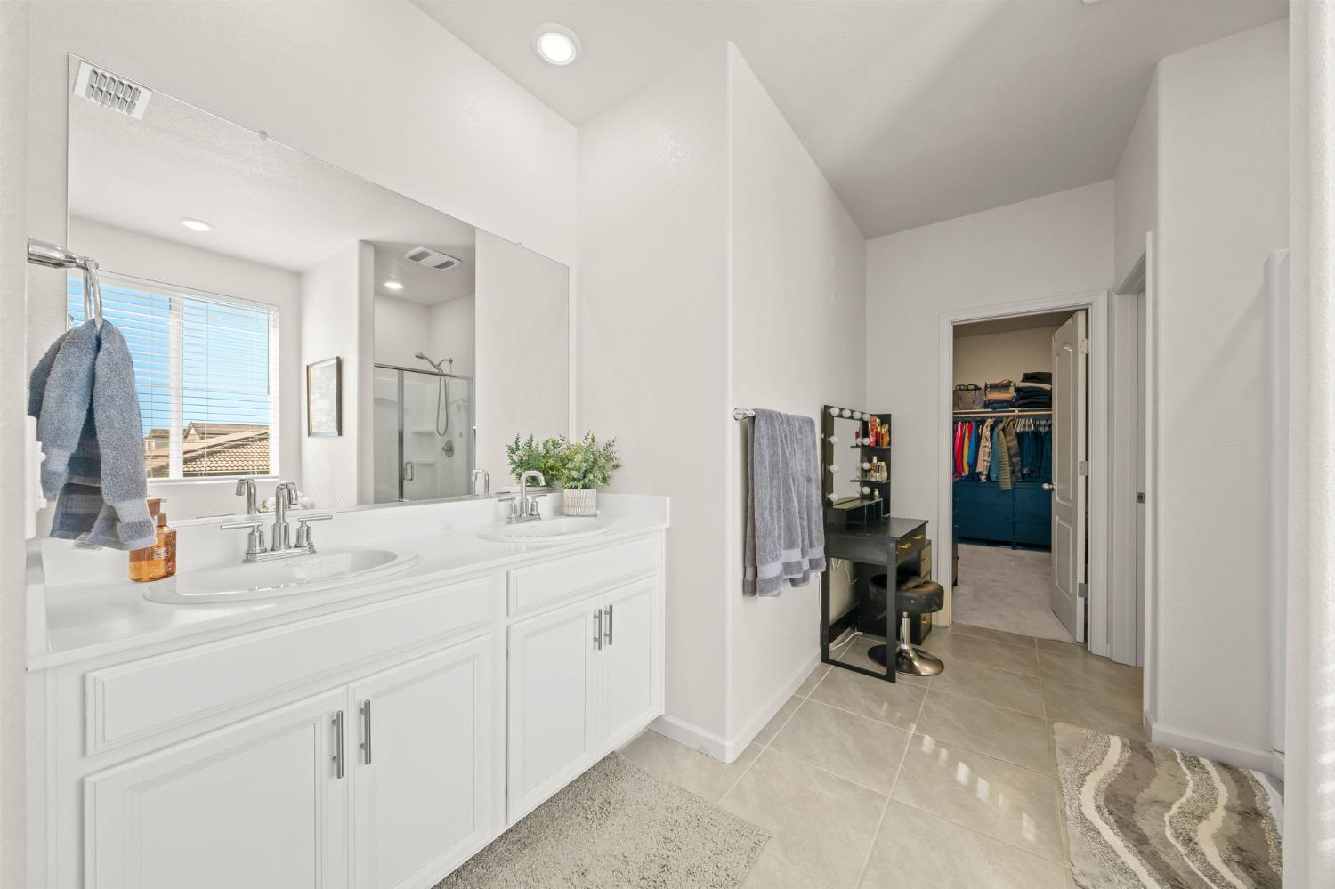 1308 Valley Oak Drive Winters CA 95694