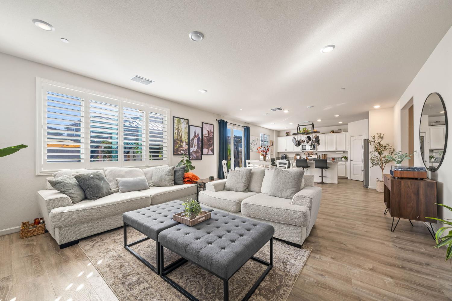 1308 Valley Oak Drive Winters CA 95694