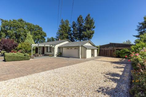 2236 W Hearn Avenue Santa Rosa CA 95407