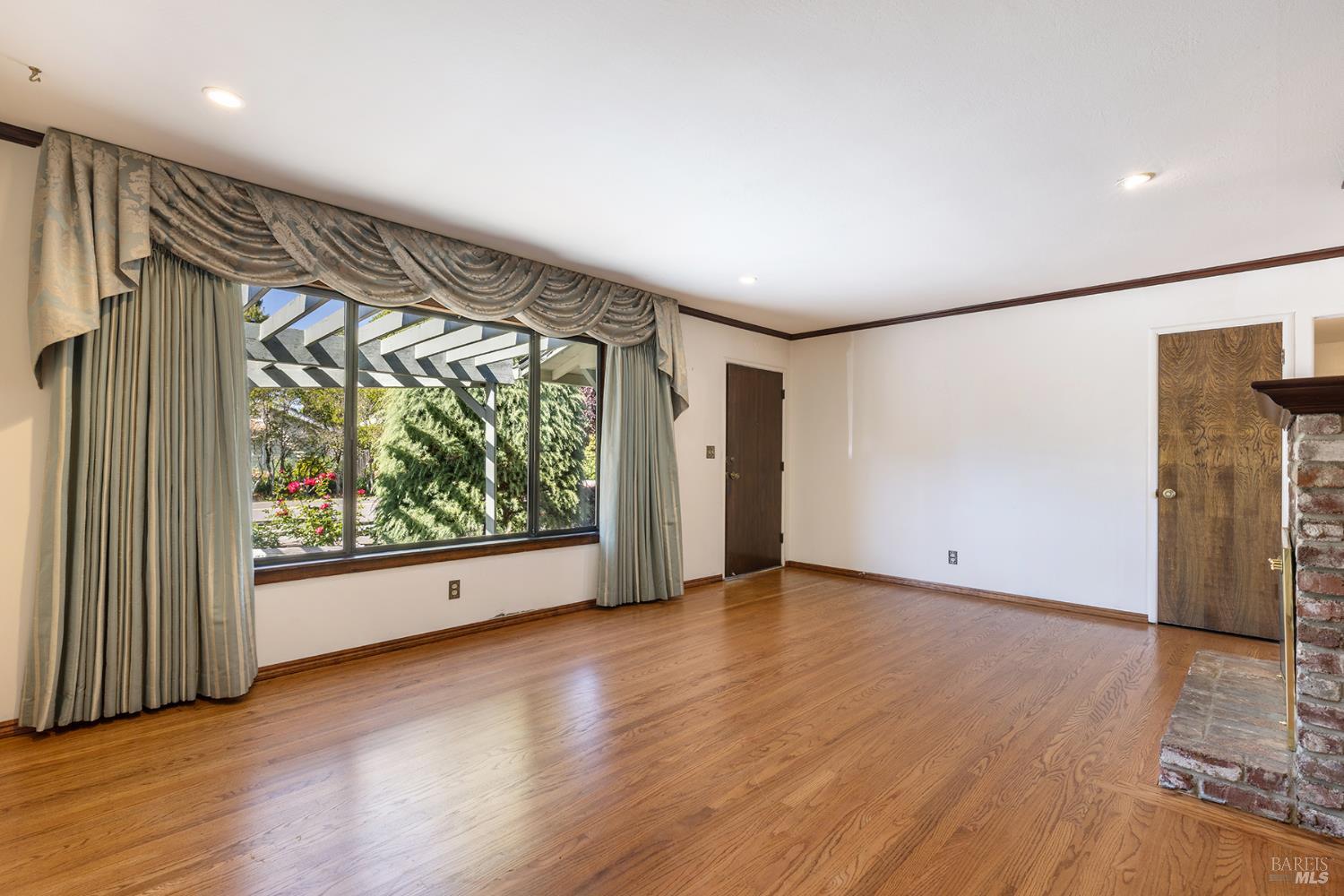 2236 W Hearn Avenue Santa Rosa CA 95407