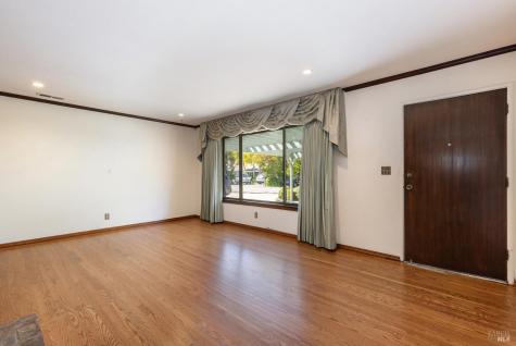 2236 W Hearn Avenue Santa Rosa CA 95407