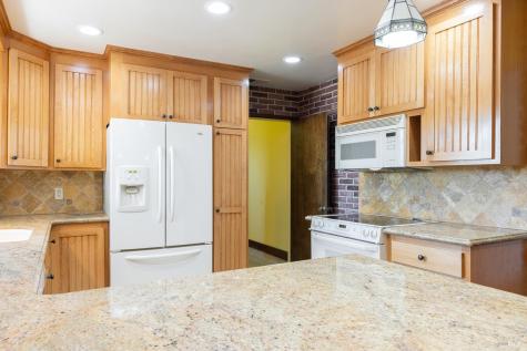 2236 W Hearn Avenue Santa Rosa CA 95407