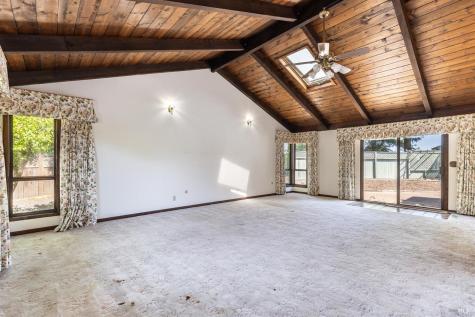 2236 W Hearn Avenue Santa Rosa CA 95407
