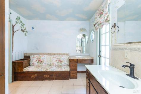 2236 W Hearn Avenue Santa Rosa CA 95407
