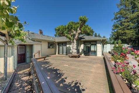 2236 W Hearn Avenue Santa Rosa CA 95407