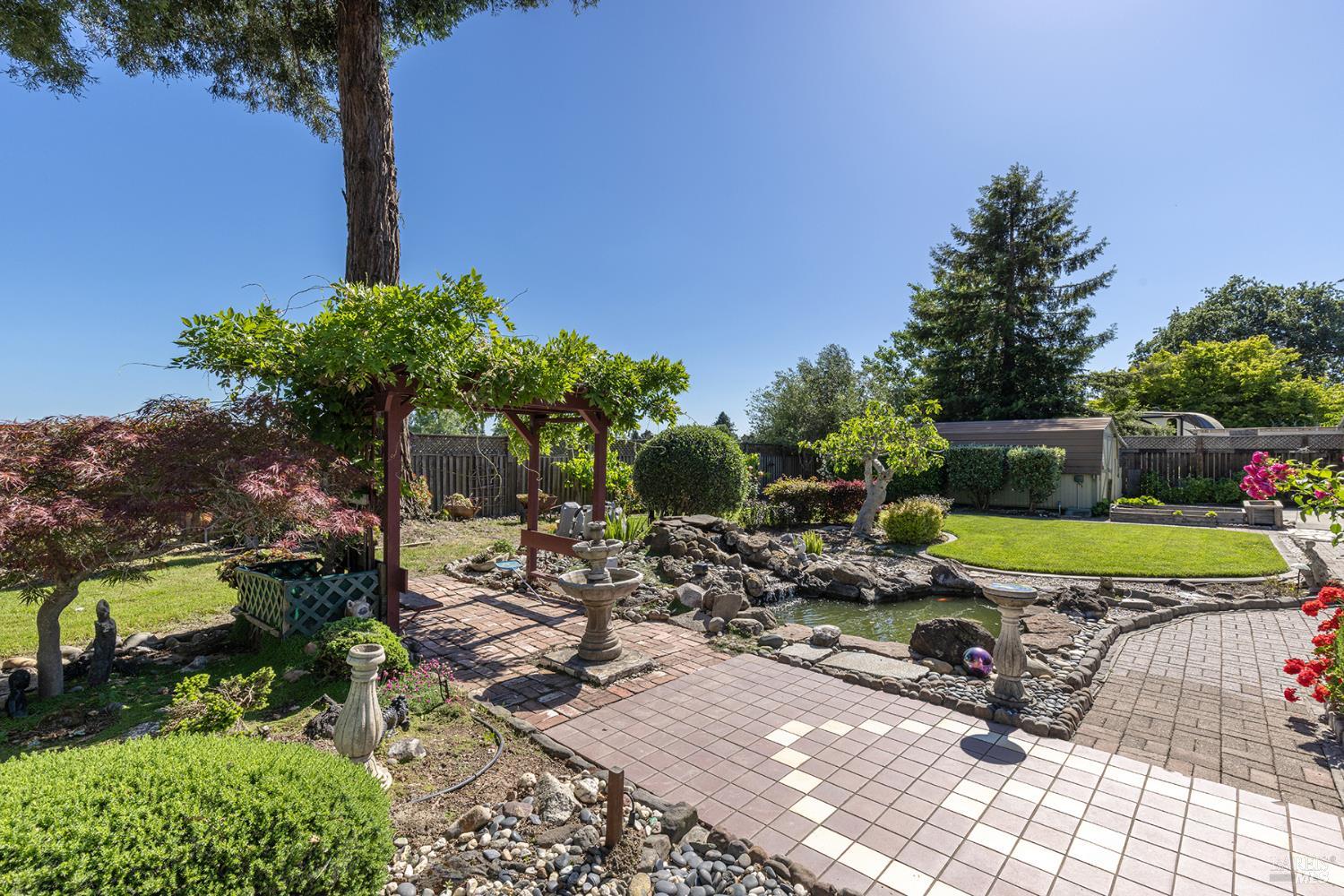 2236 W Hearn Avenue Santa Rosa CA 95407