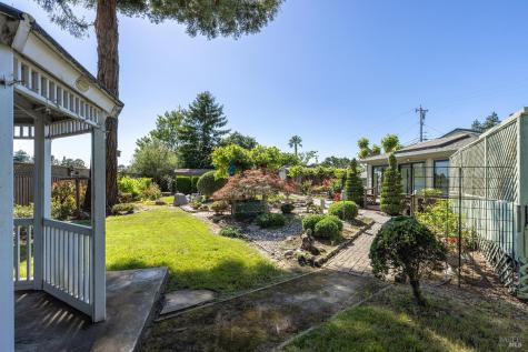 2236 W Hearn Avenue Santa Rosa CA 95407
