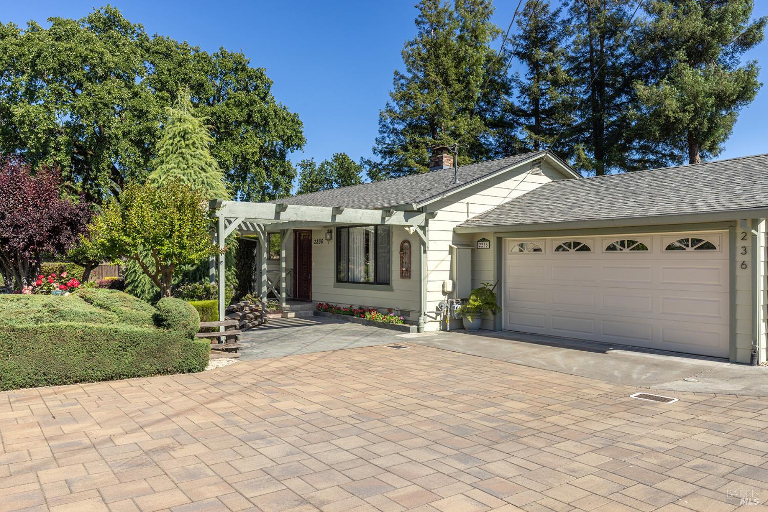 2236 W Hearn Avenue Santa Rosa CA 95407