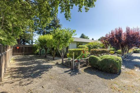 2236 W Hearn Avenue Santa Rosa CA 95407