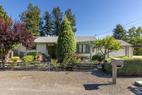 2236 W Hearn Avenue Santa Rosa CA 95407