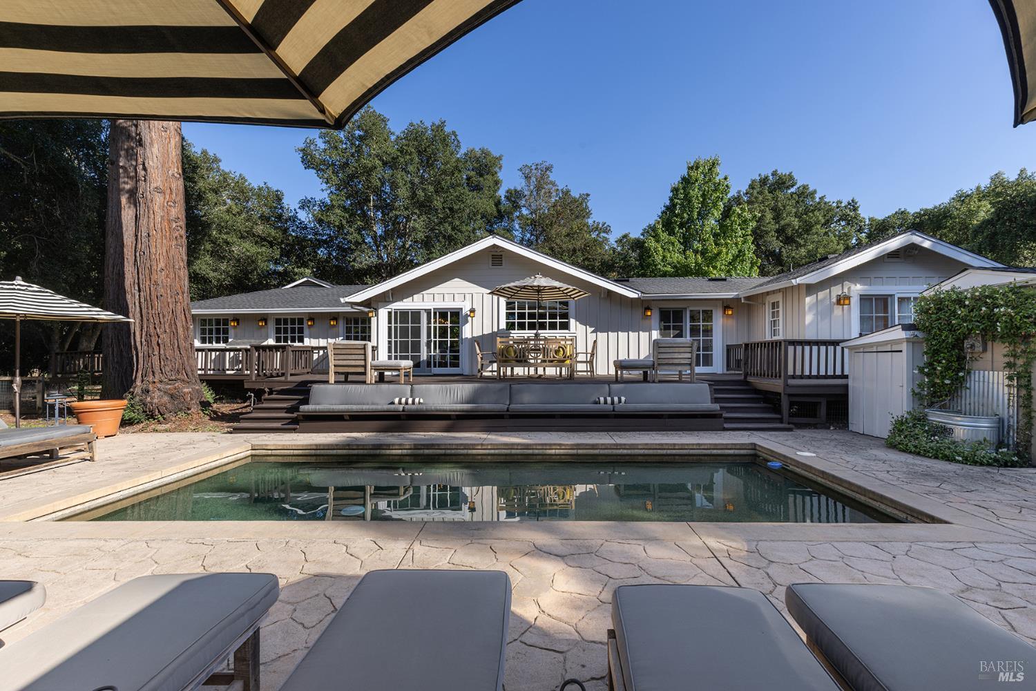 17115 Arnold Drive Sonoma CA 95476