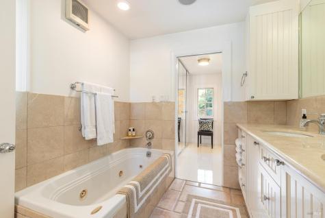 17115 Arnold Drive Sonoma CA 95476