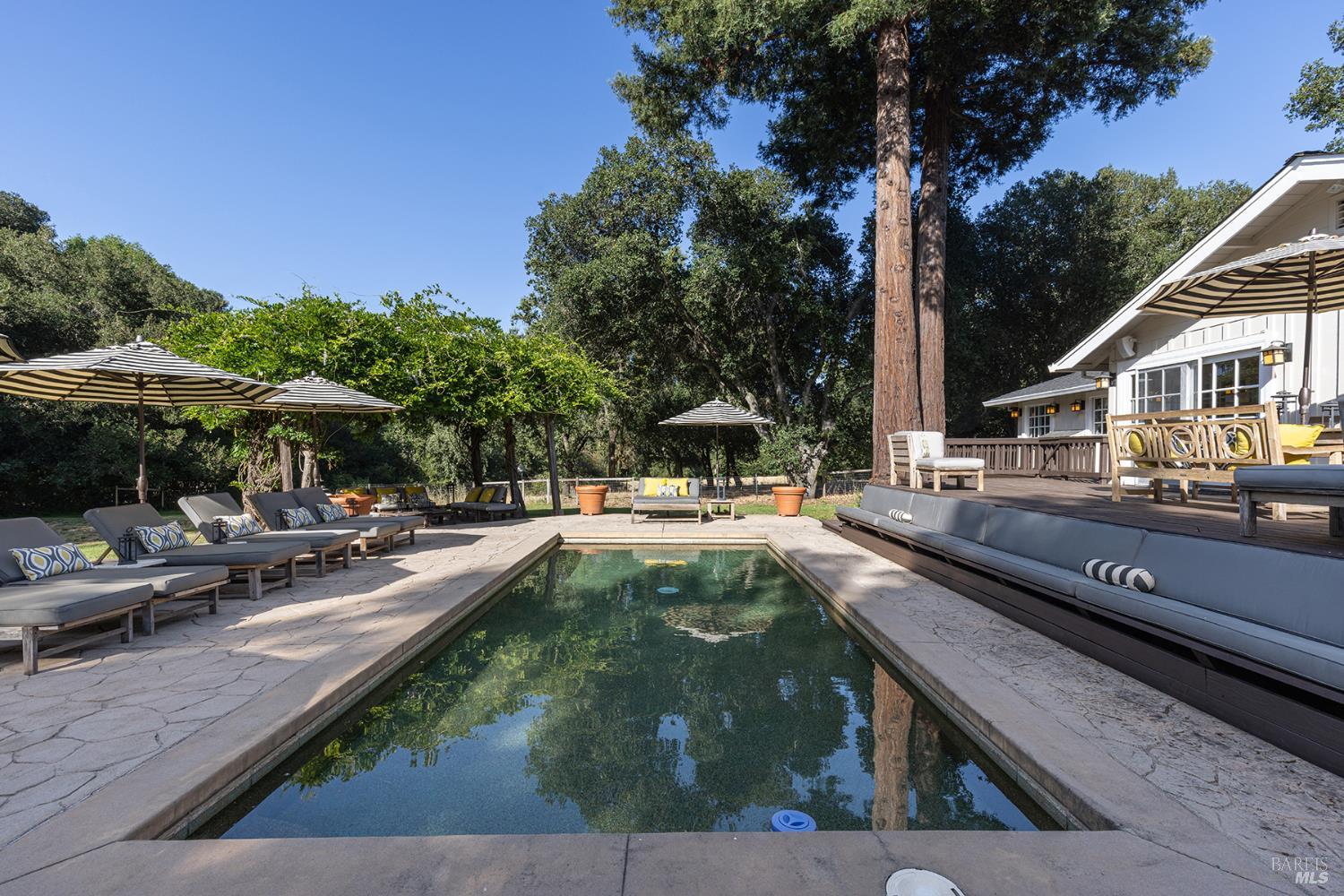 17115 Arnold Drive Sonoma CA 95476
