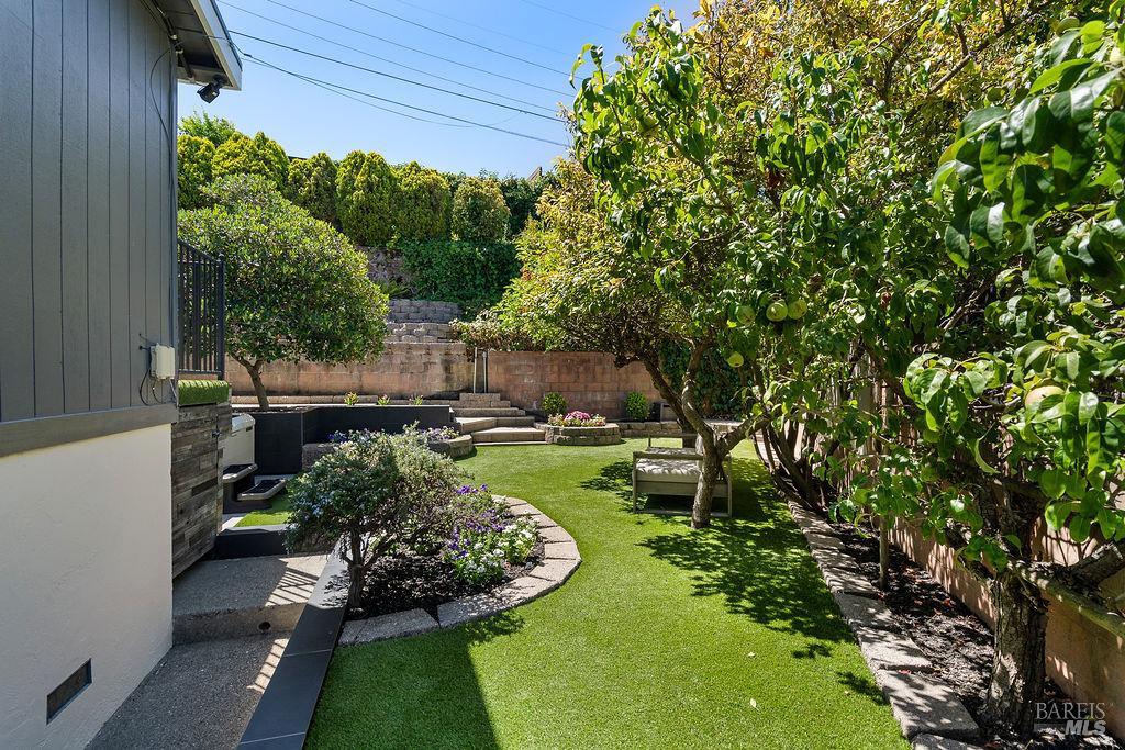 25 Sereno Place Vallejo CA 94589
