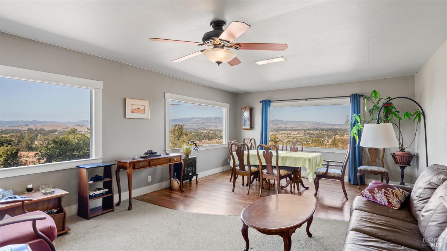 395 Monte Vista Lane Petaluma CA 94952