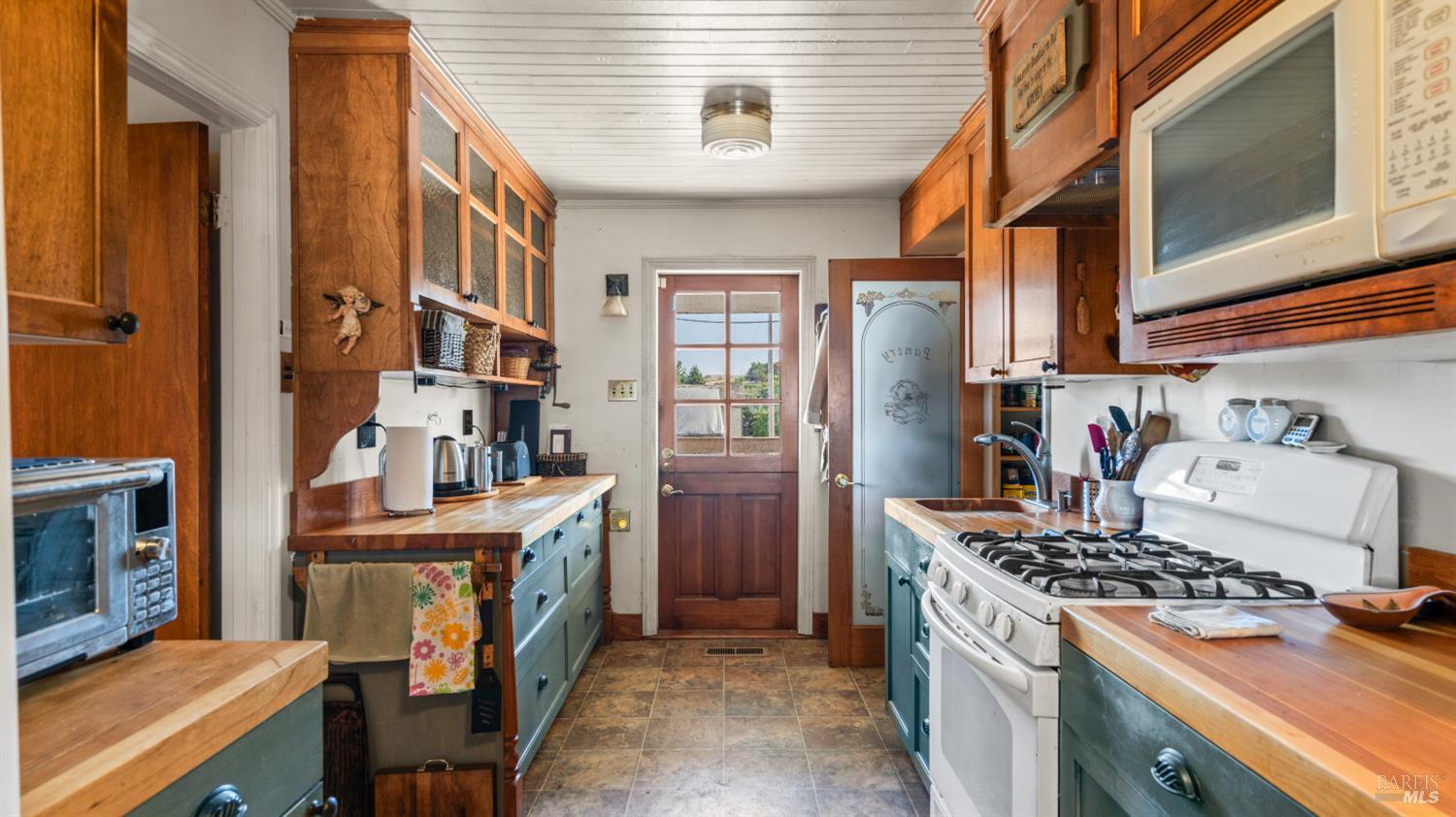 395 Monte Vista Lane Petaluma CA 94952