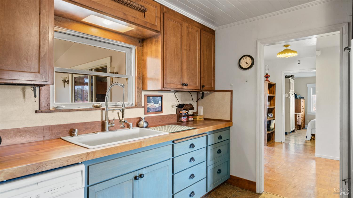 395 Monte Vista Lane Petaluma CA 94952