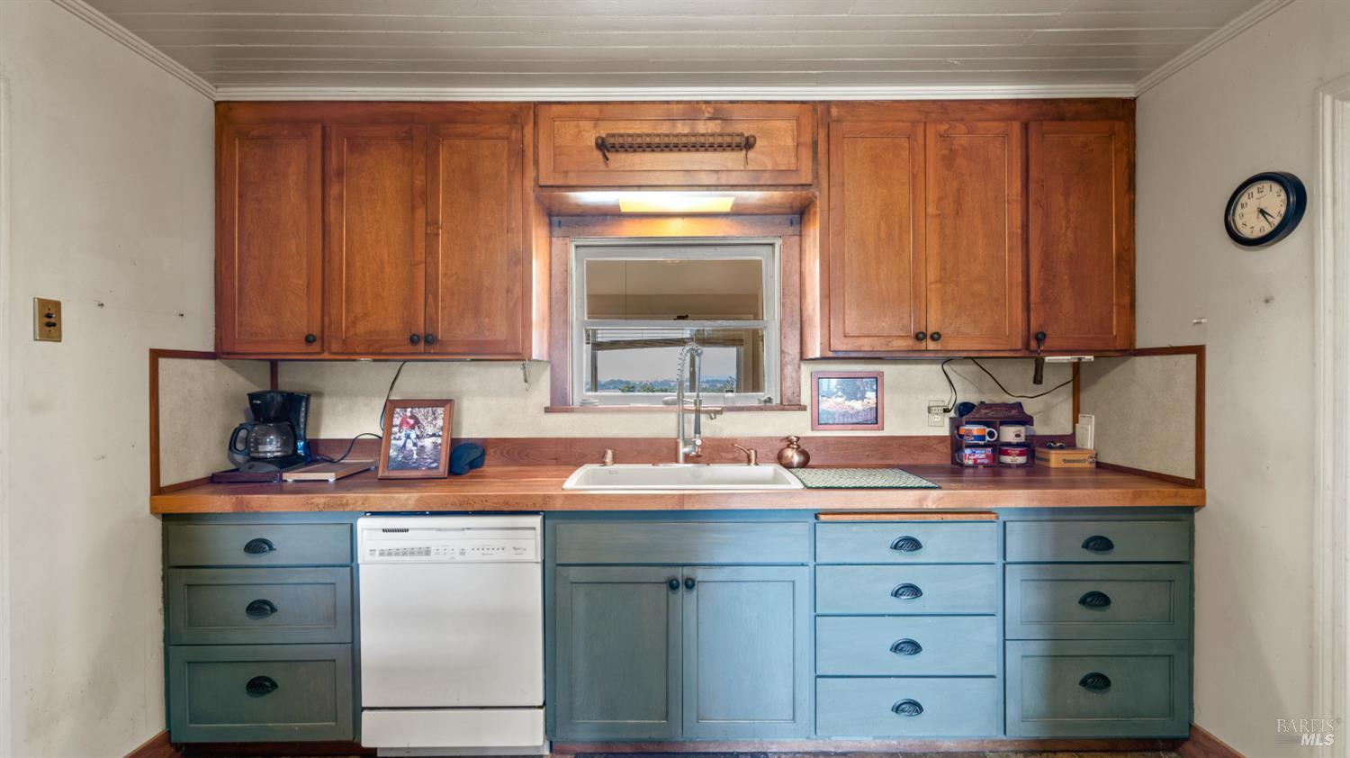 395 Monte Vista Lane Petaluma CA 94952