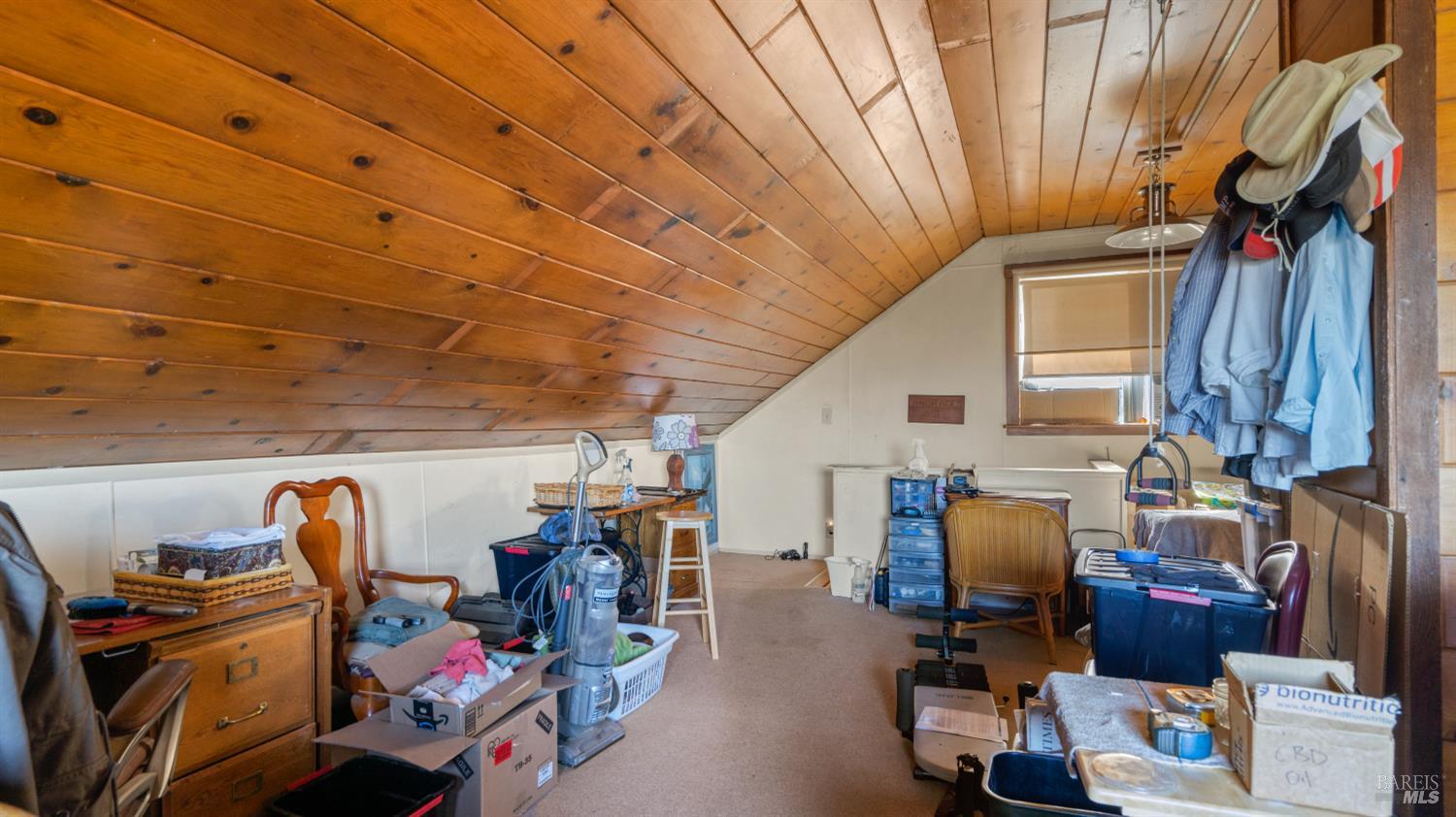 395 Monte Vista Lane Petaluma CA 94952