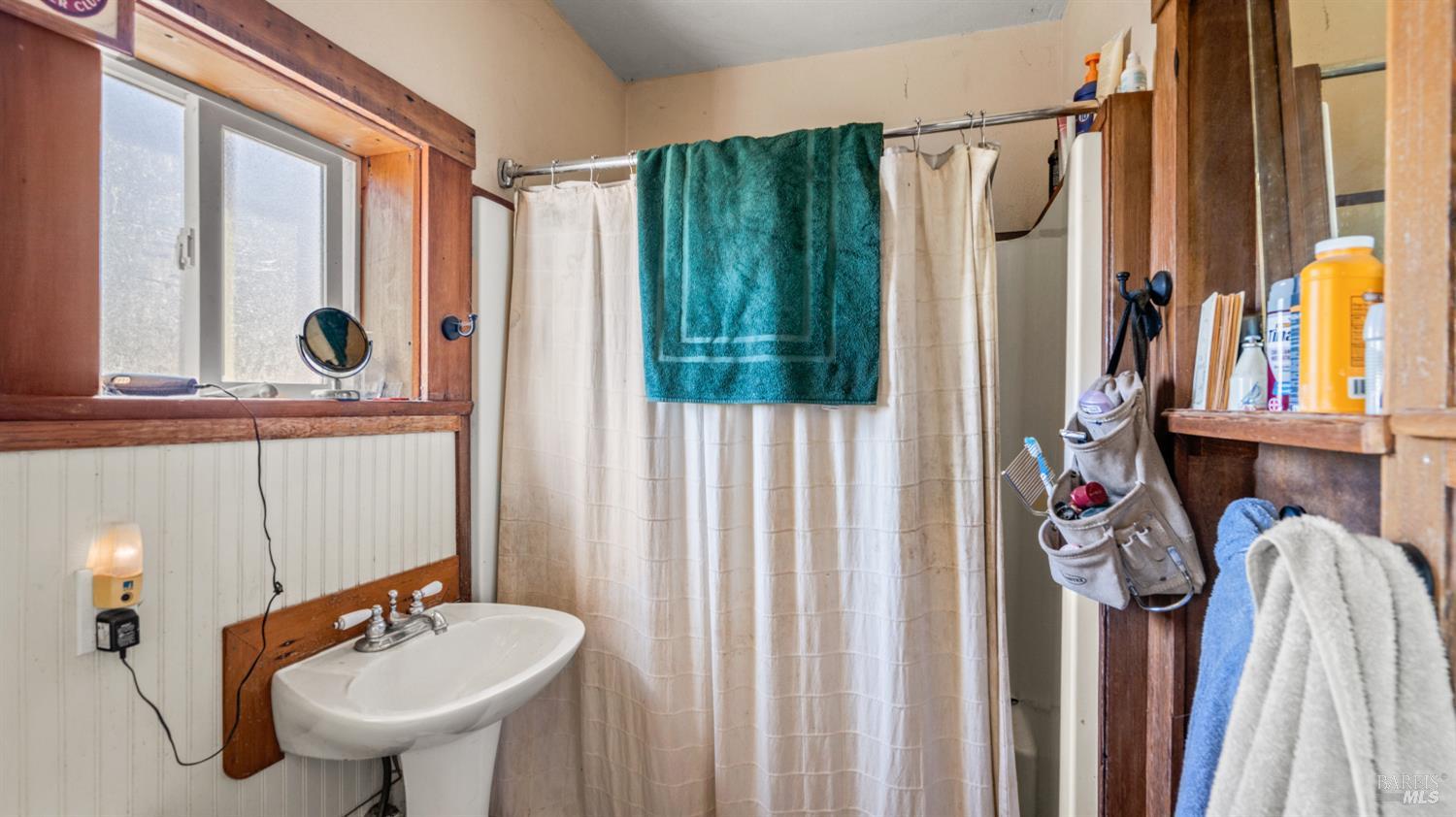395 Monte Vista Lane Petaluma CA 94952