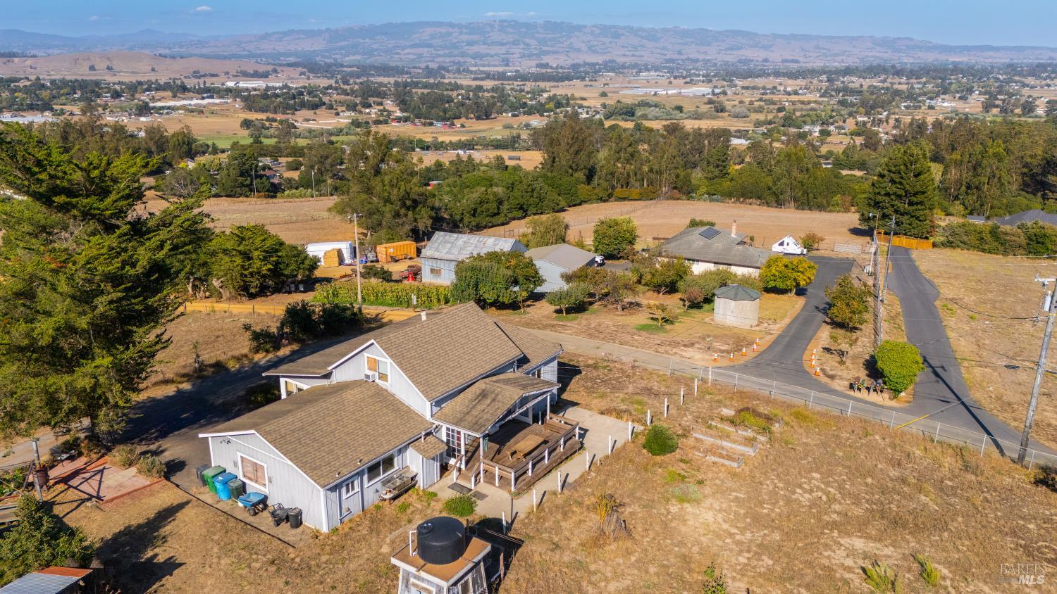 395 Monte Vista Lane Petaluma CA 94952