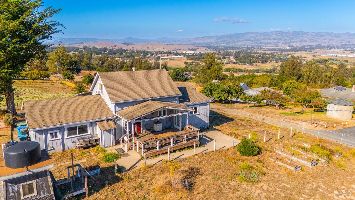 395 Monte Vista Lane Petaluma CA 94952