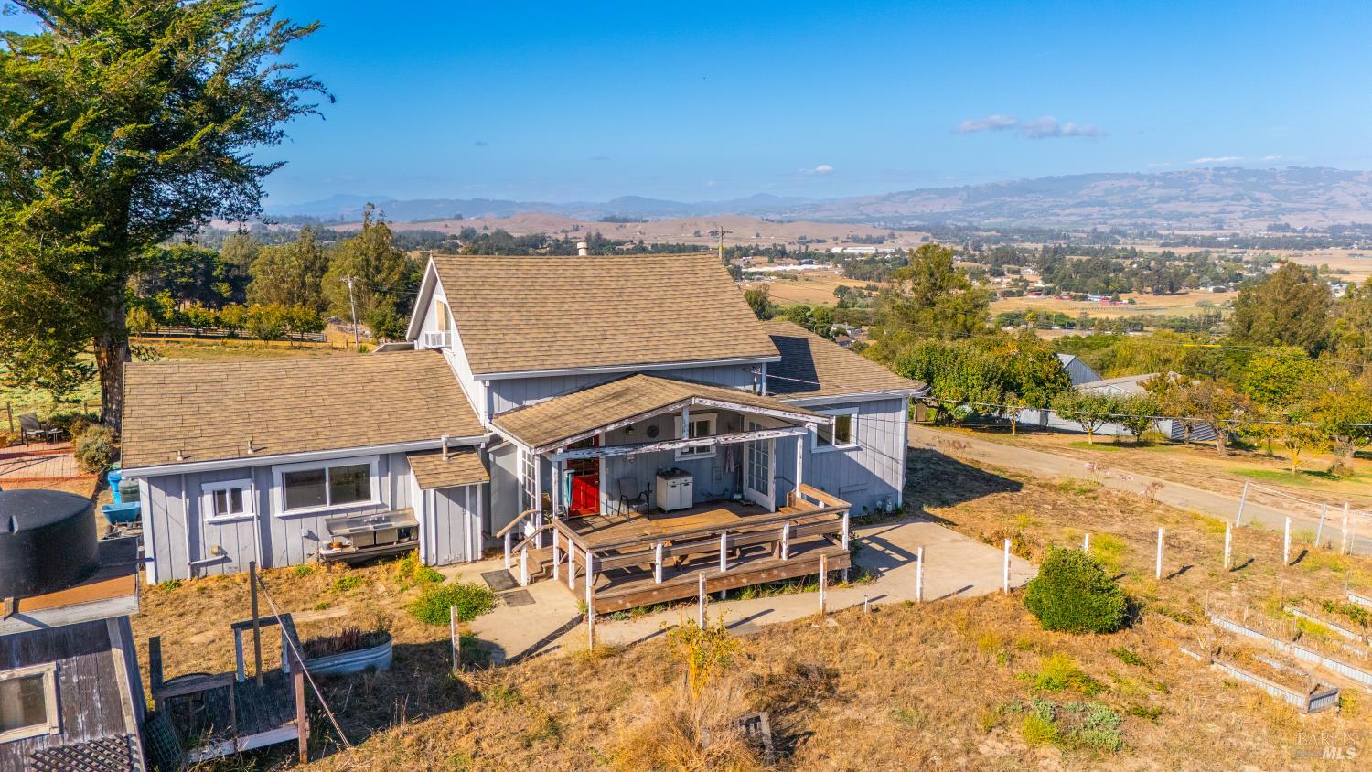 395 Monte Vista Lane Petaluma CA 94952