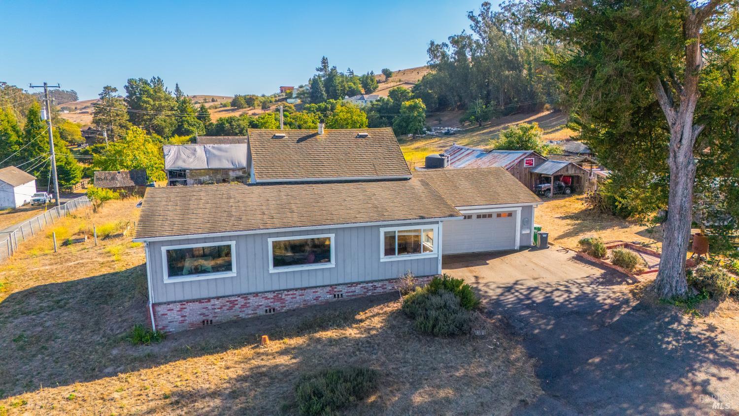 395 Monte Vista Lane Petaluma CA 94952