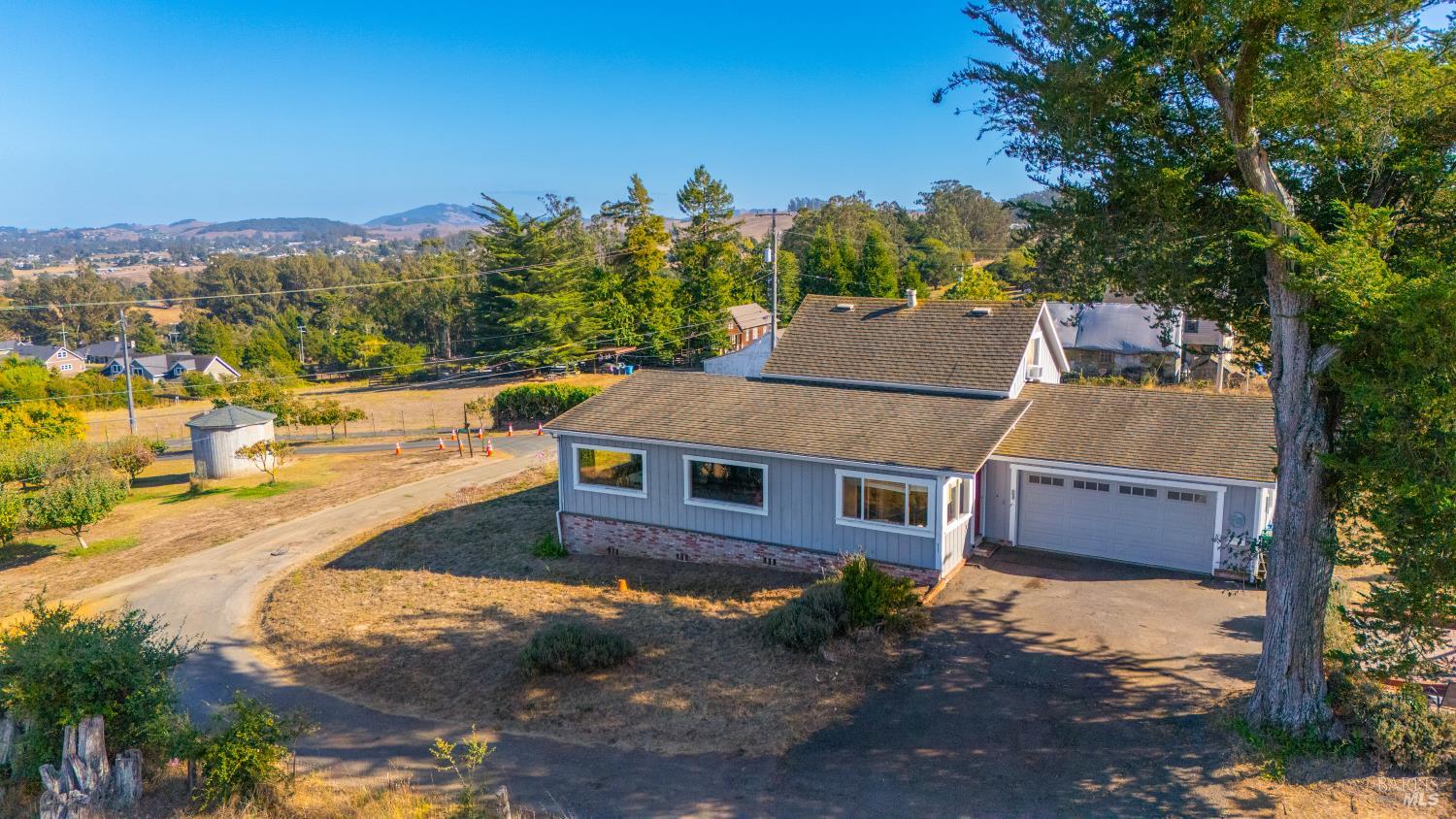 395 Monte Vista Lane Petaluma CA 94952