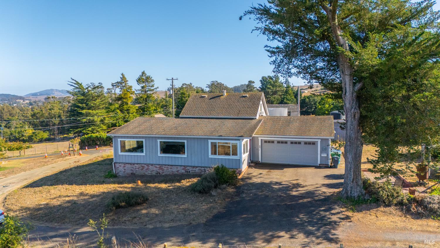 395 Monte Vista Lane Petaluma CA 94952
