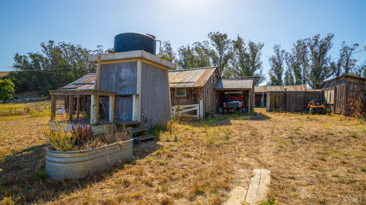 395 Monte Vista Lane Petaluma CA 94952