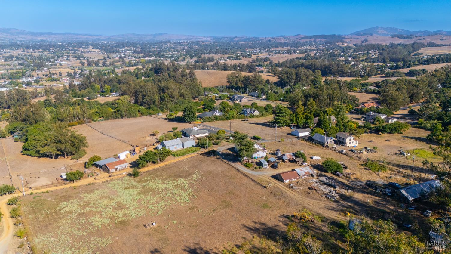 395 Monte Vista Lane Petaluma CA 94952