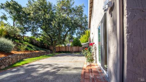 1 Plata Court Novato CA 94947