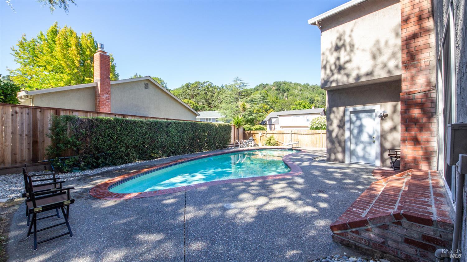 1 Plata Court Novato CA 94947