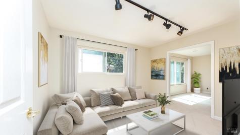 1 Plata Court Novato CA 94947