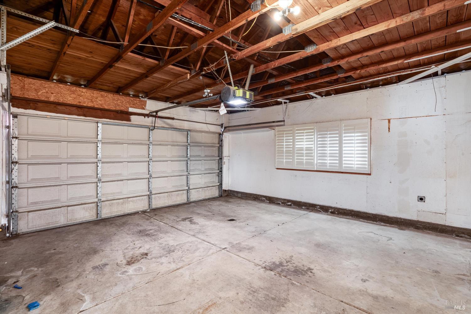 985 Gumview Road Windsor CA 95492