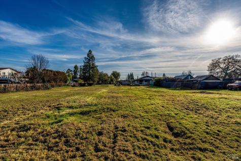 985 Gumview Road Windsor CA 95492
