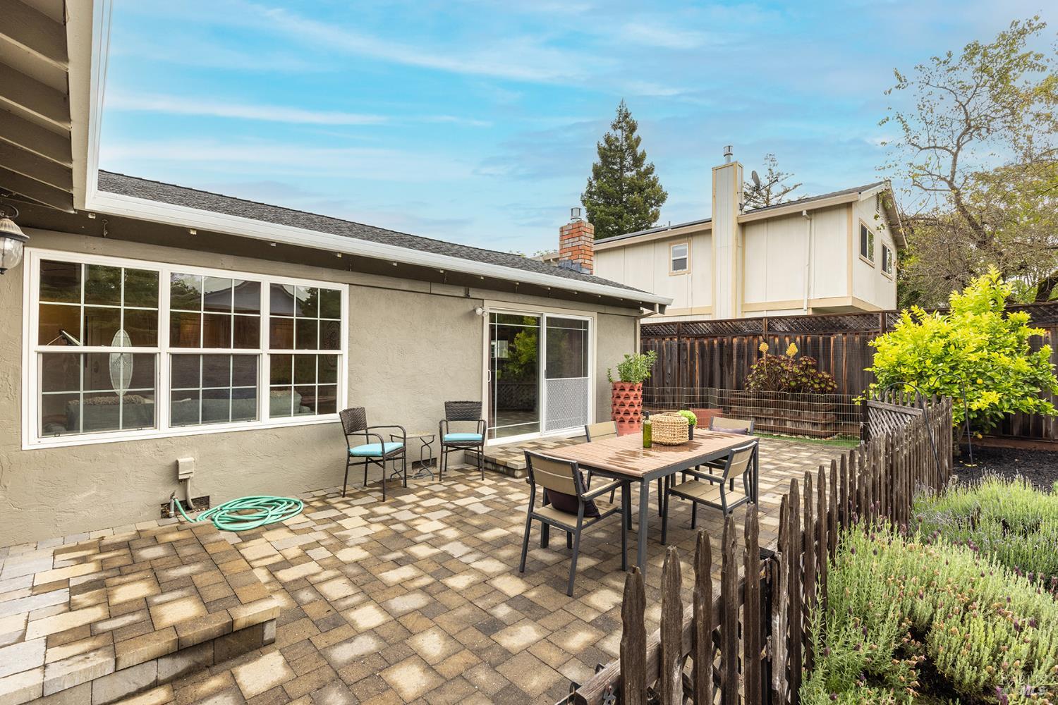 3321 Anita Court Napa CA 94558