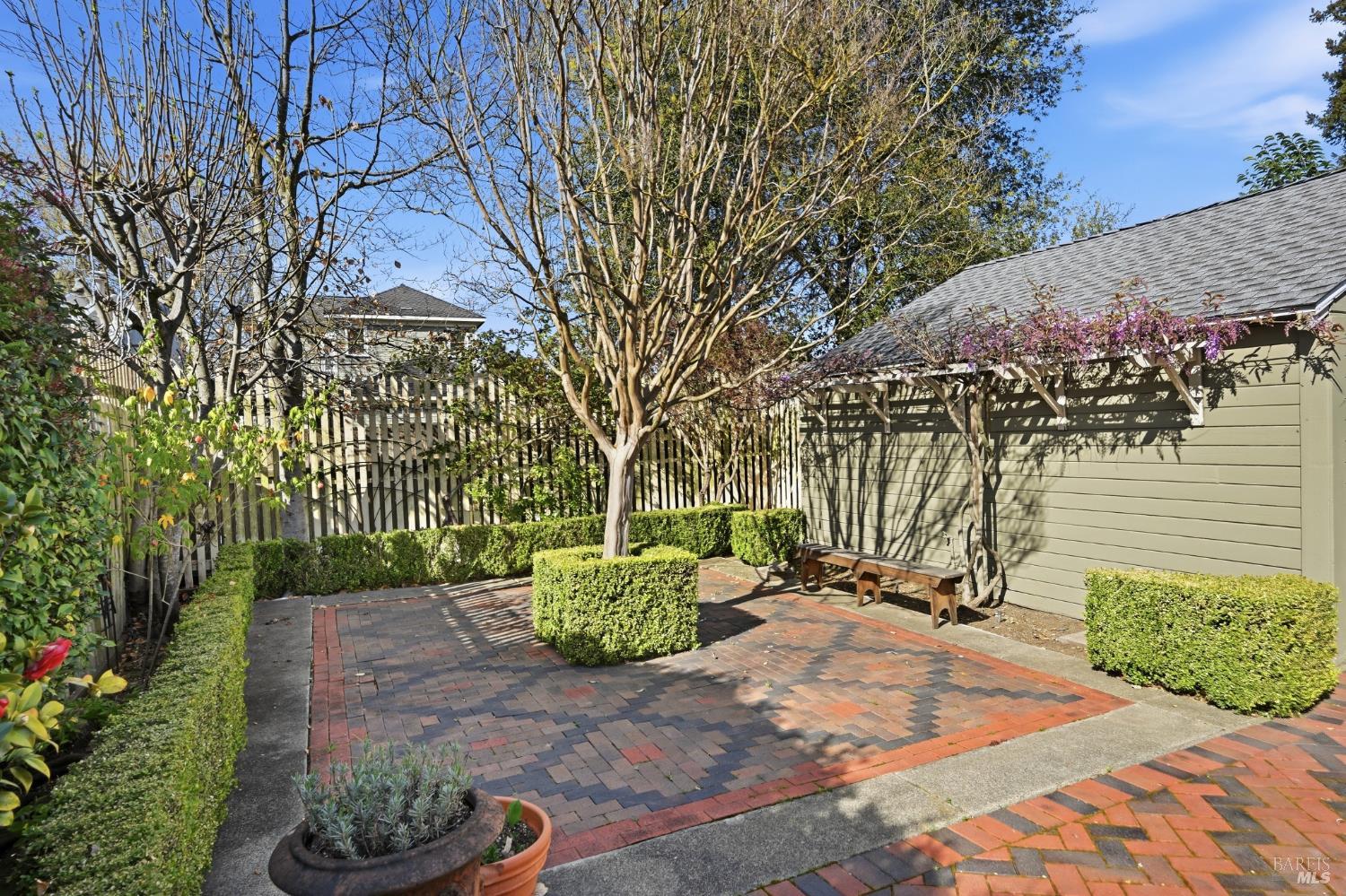 505 Palm Street Santa Rosa CA 95404