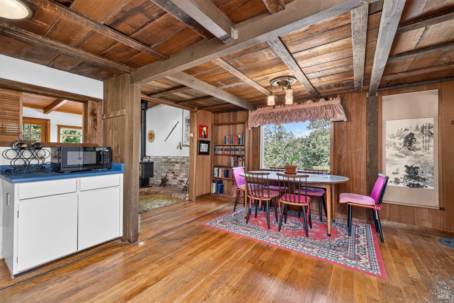 9312 Champs De Elysees Forestville CA 95436