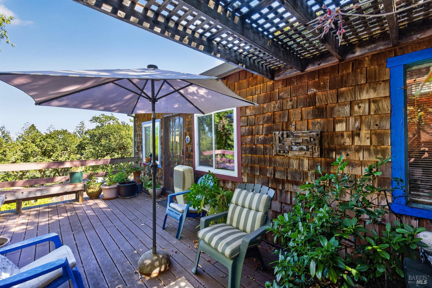 9312 Champs De Elysees Forestville CA 95436