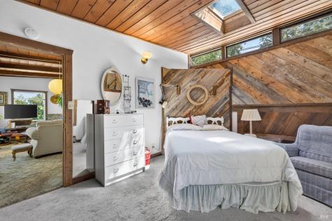 9312 Champs De Elysees Forestville CA 95436