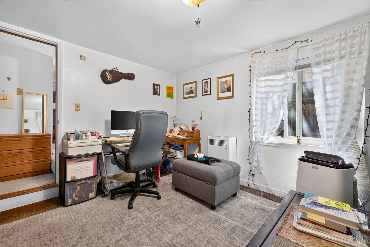 9312 Champs De Elysees Forestville CA 95436