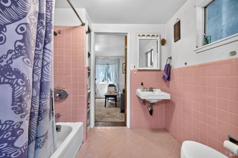 9312 Champs De Elysees Forestville CA 95436