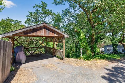 9312 Champs De Elysees Forestville CA 95436