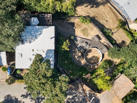 9312 Champs De Elysees Forestville CA 95436