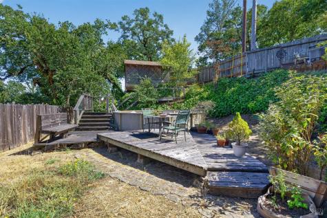 9312 Champs De Elysees Forestville CA 95436