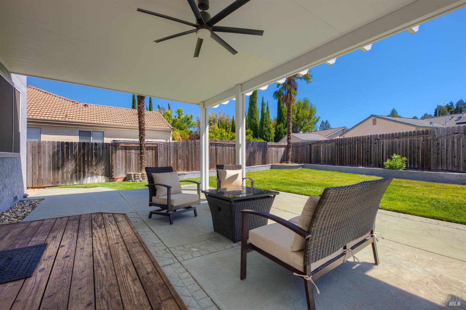 624 Roscommon Place Vacaville CA 95688