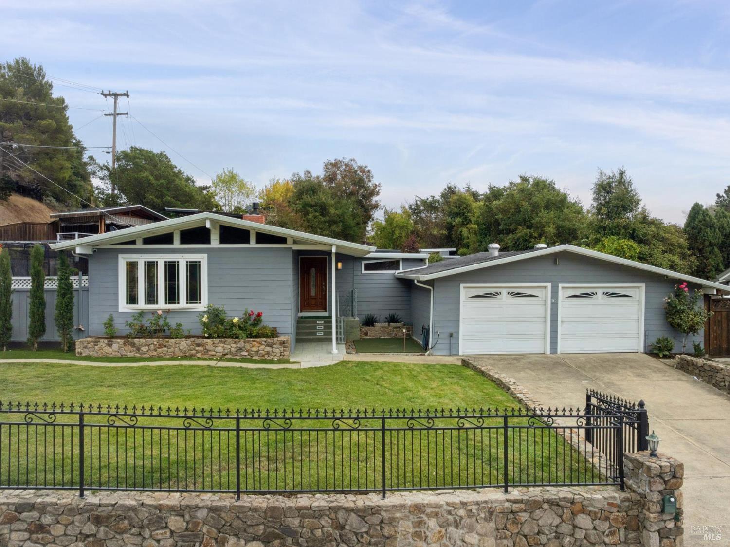 10 N Knoll Road Mill Valley CA 94941